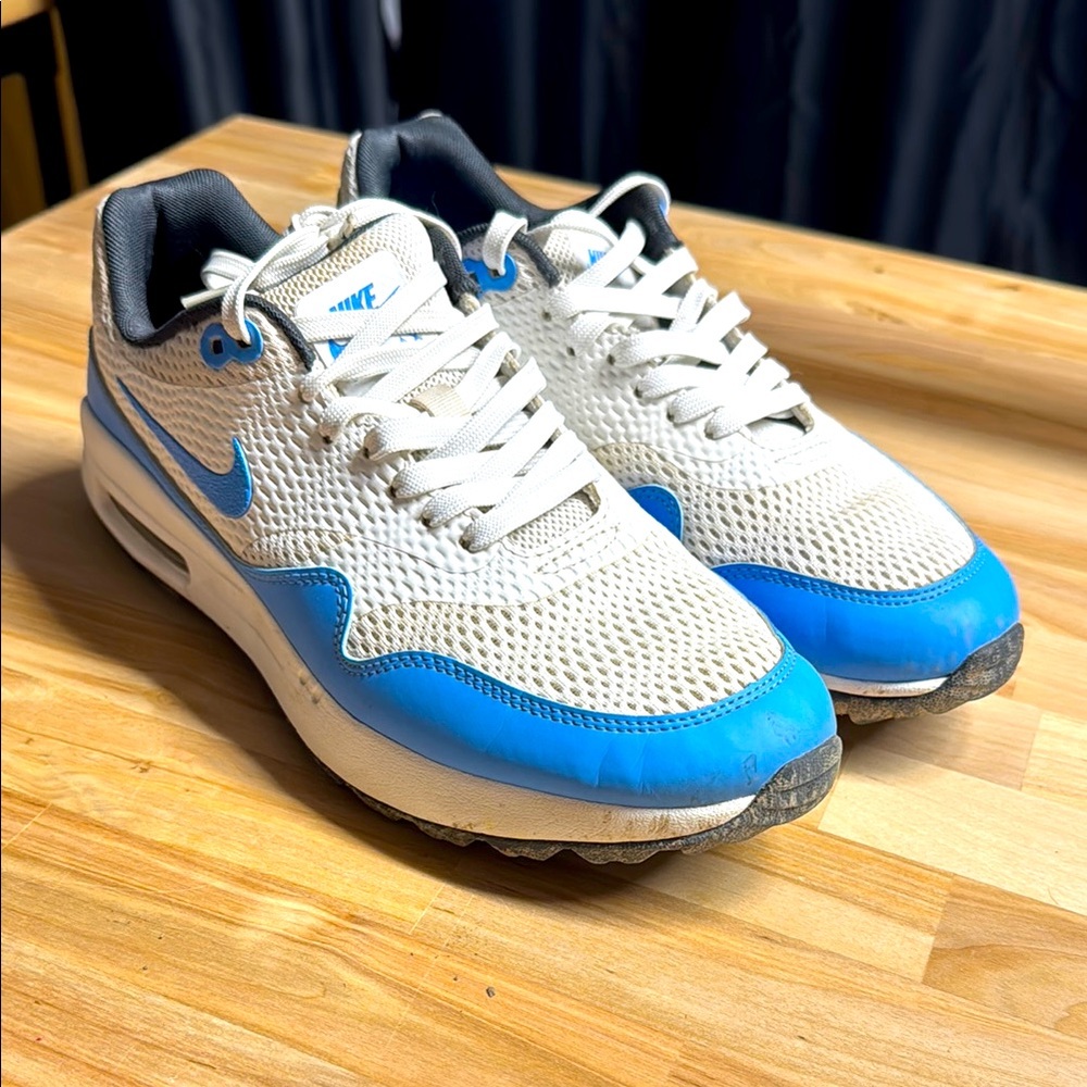 Nike AirMax Golf Shoes